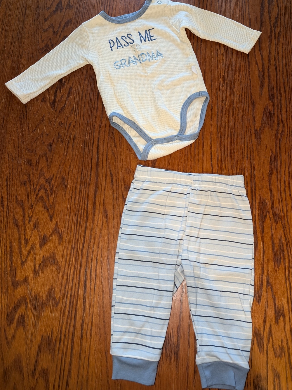 Tahari Baby Boy 6-9M Pass Me to Grandma Bodysuit Striped Pants 2 Piece Outfit